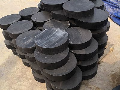 曲周县板式橡胶支座由若干层橡胶片与薄钢板经加压硫化
